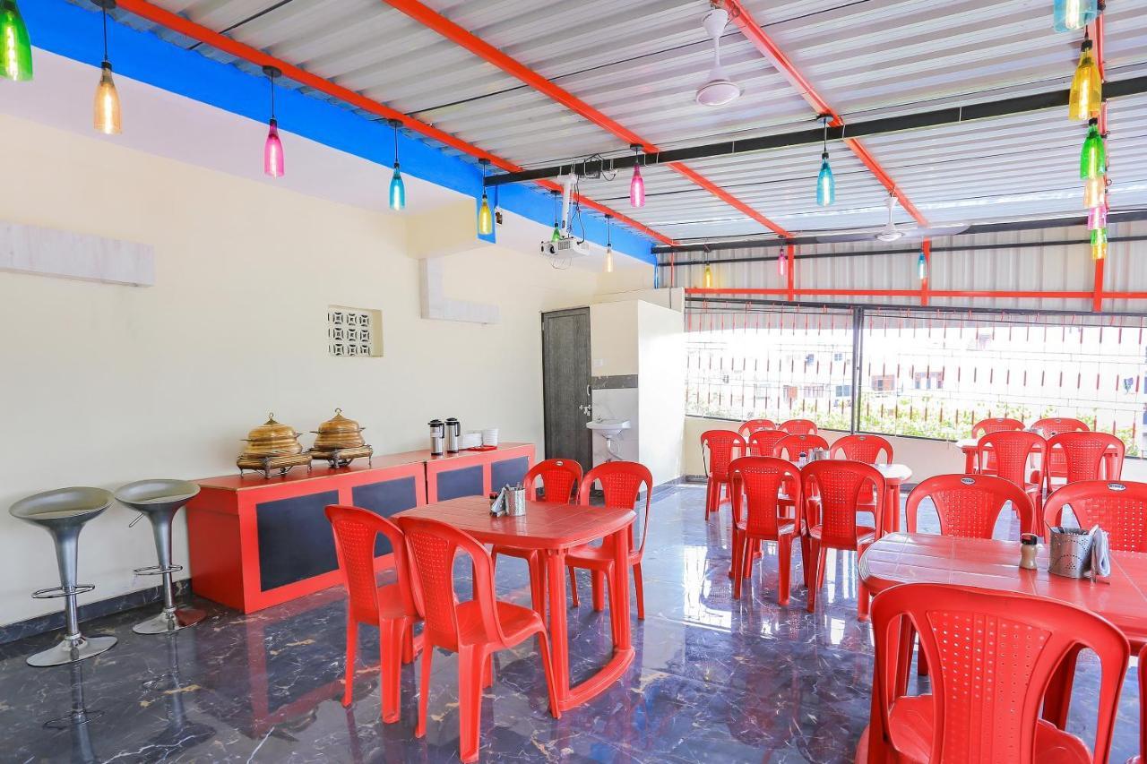 Oyo 10697 Hotel Suraj Inn Surat Exterior photo